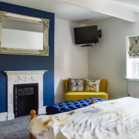 Chapel * Robin Hood's Bay